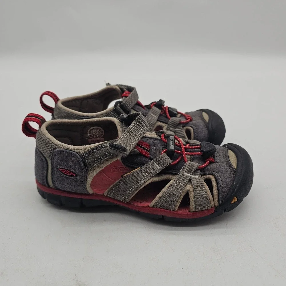 Keen Gray/Red Hiking Closed Toe  Sandal Washable Shoes  US 12 Kids